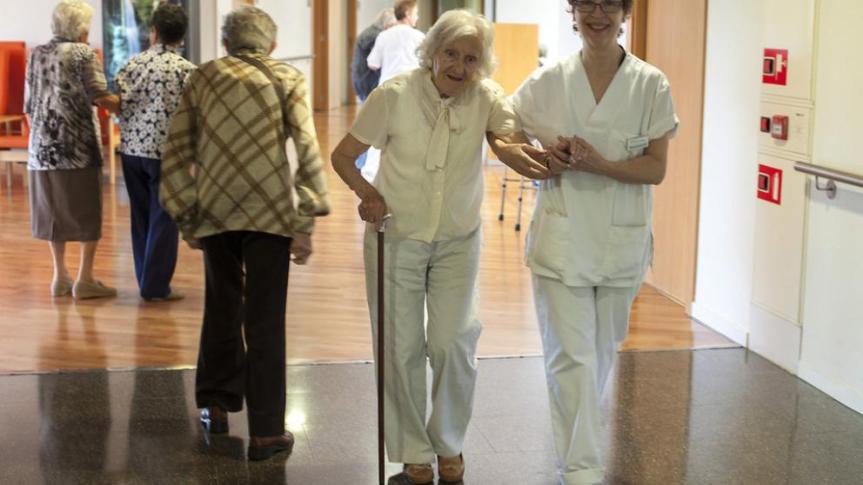 PERTSONA NAGUSIAK KORONABIRUSAREN&nbsp;AURREAN.